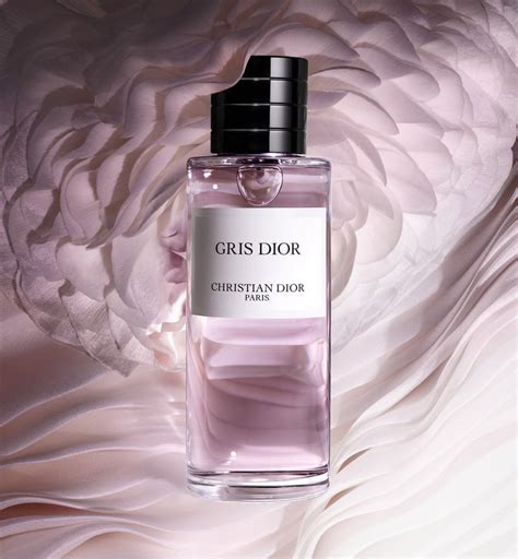 dior 250 ml|Gris Dior: Unisex Eau de Parfum with chypre and citrus notes.